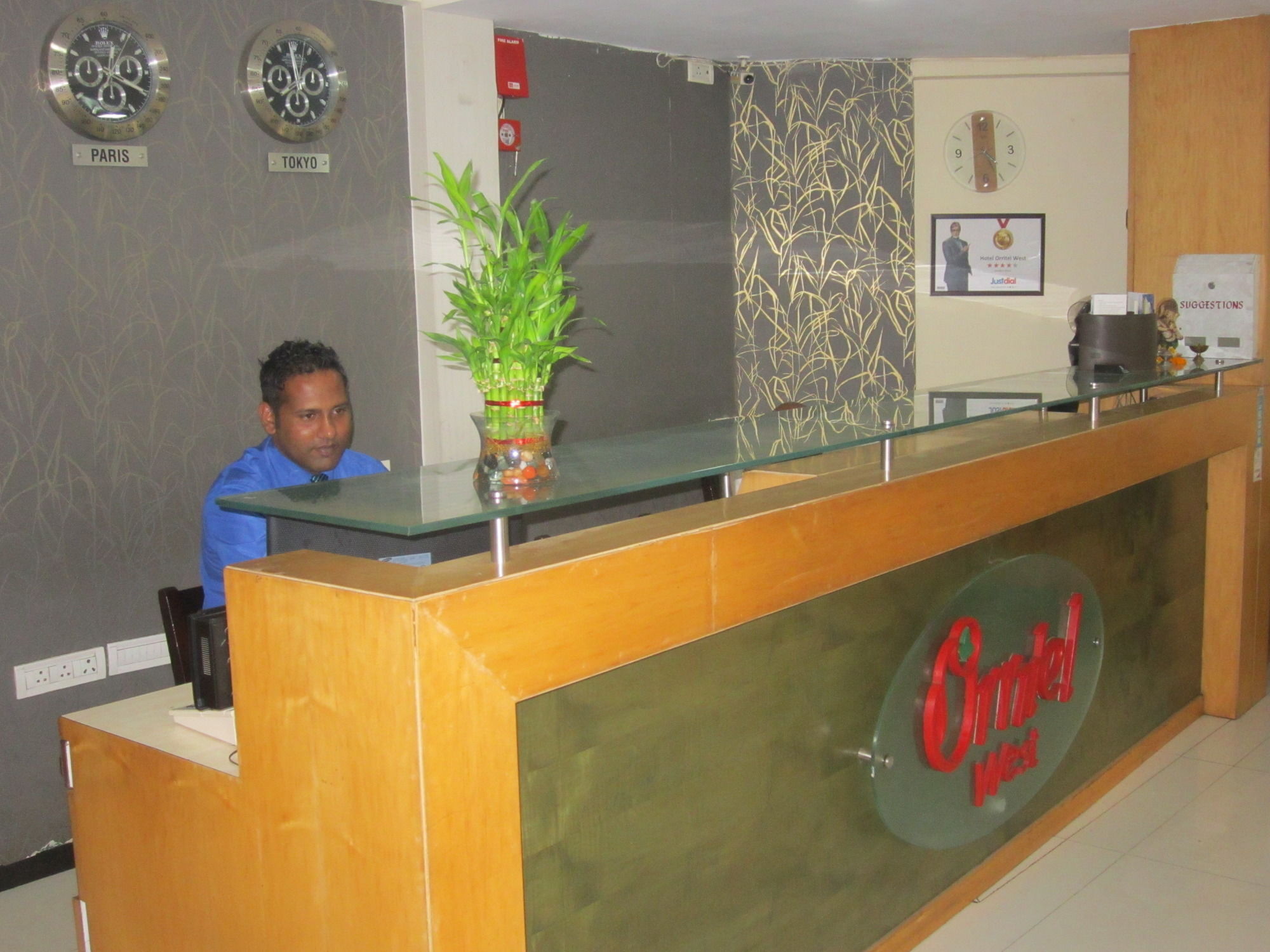Hotel Orritel West Bombay Esterno foto